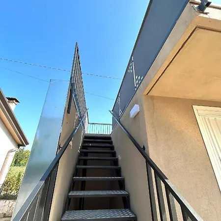 Apartament Stevanato Flor *